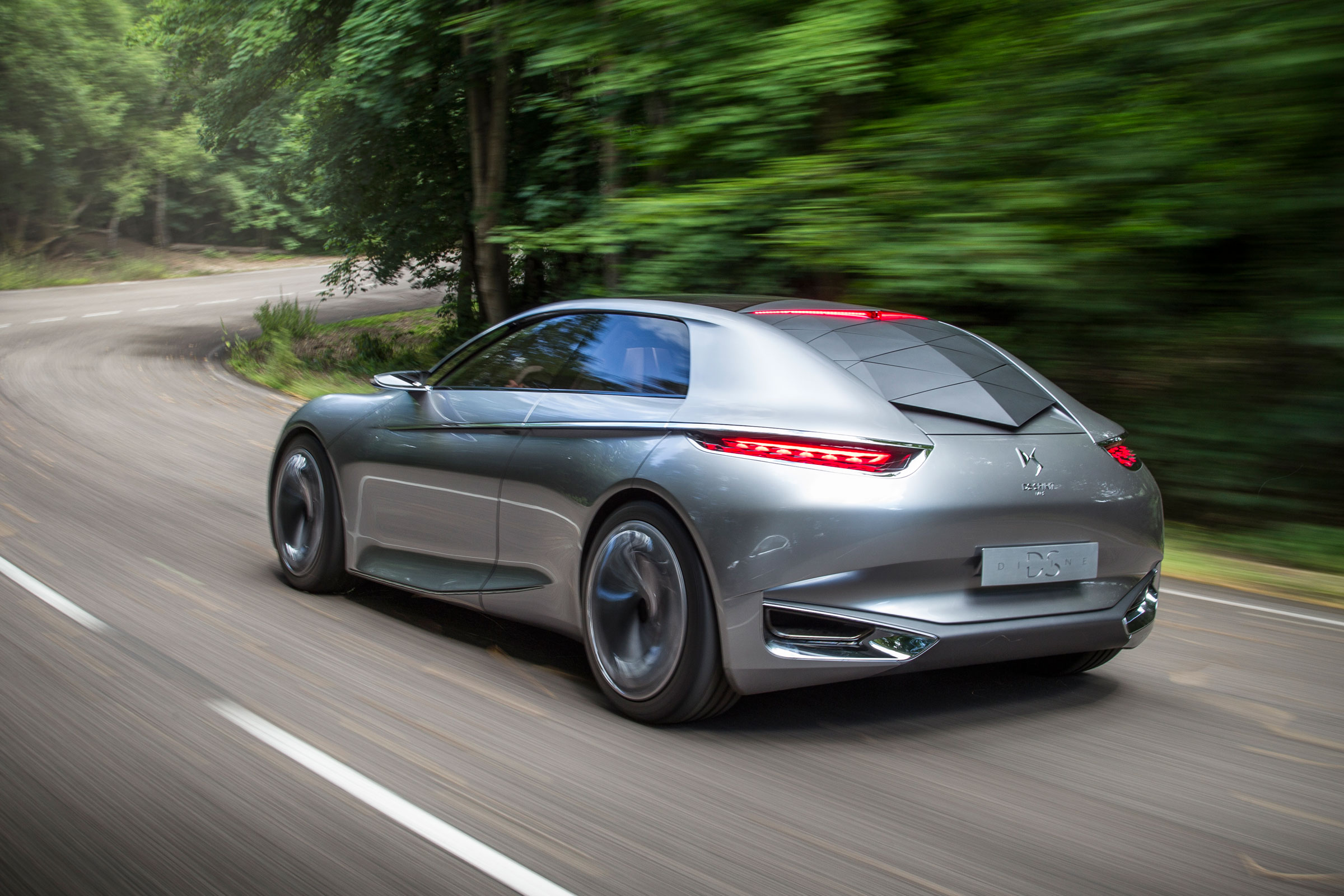 DS Divine concept - rear