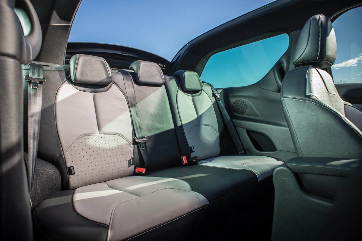 Citroen DS3 Cabrio rear seats
