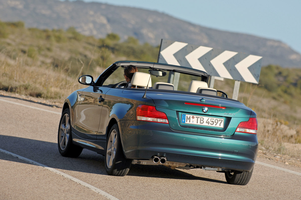 BMW 1 Series Convertible rear