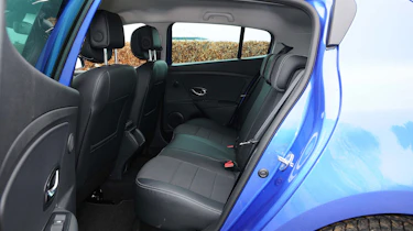 Renault Megane GT 220 - rear seats
