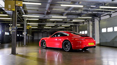 Porsche 911 GTS header