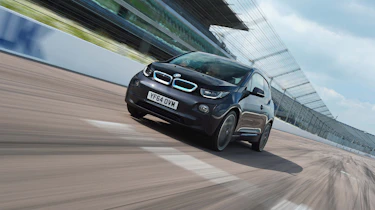 BMW i3 front tracking
