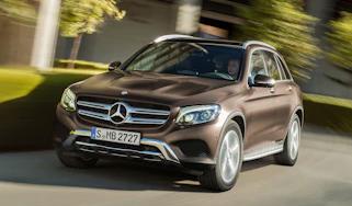 Mercedes GLC - front action