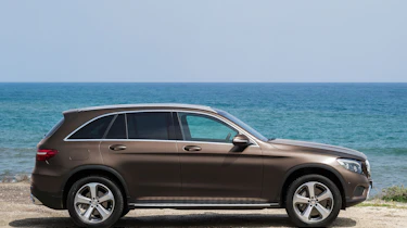 Mercedes GLC - side static