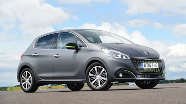 Peugeot 208 - front static