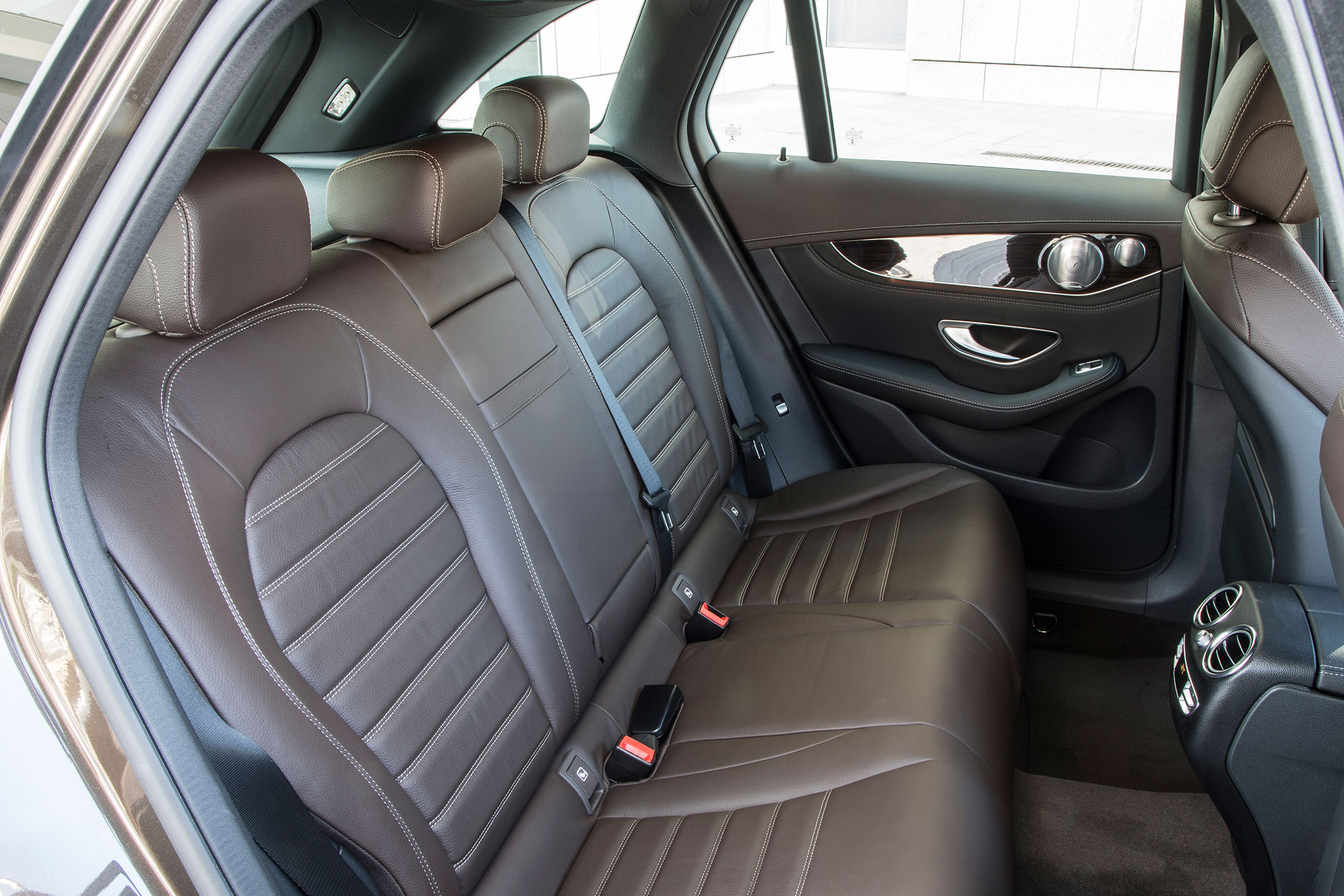 Mercedes GLC - rear seats