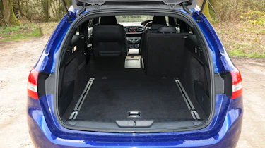 Peugeot 308 SW GT boot