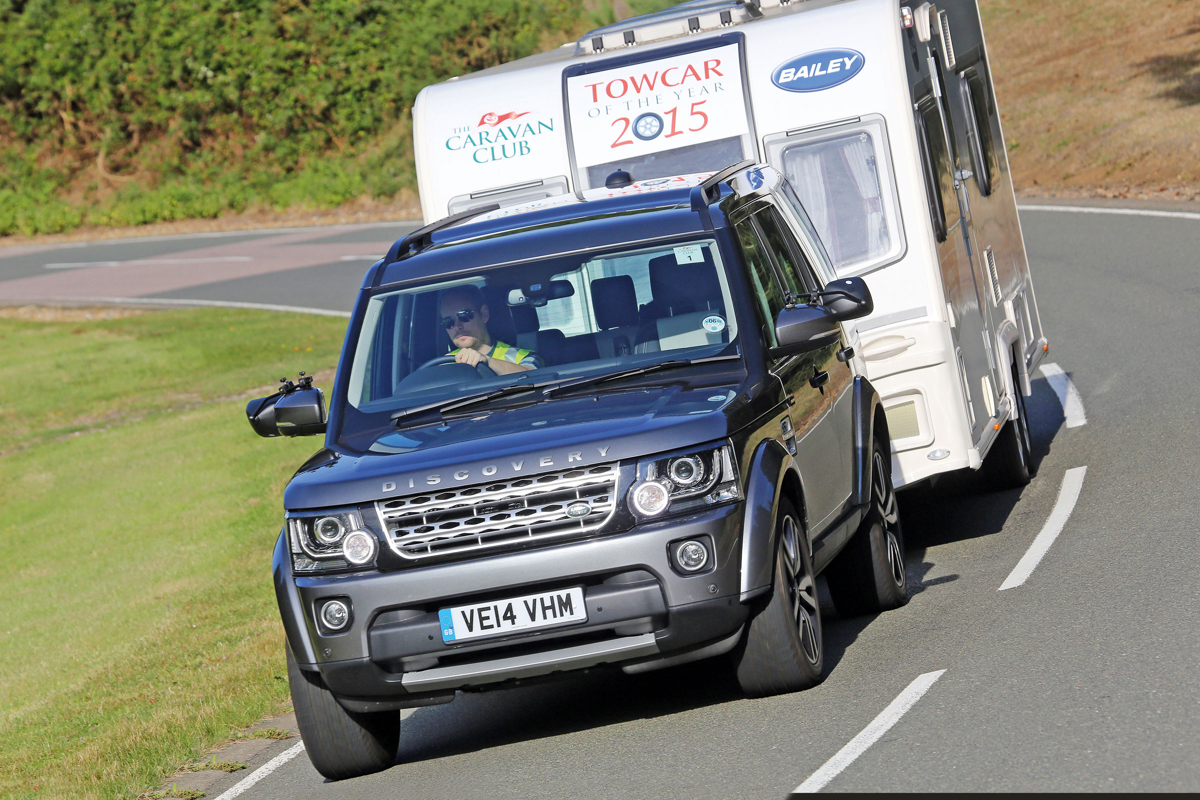 Land Rover Discovery Tow Car of the Year