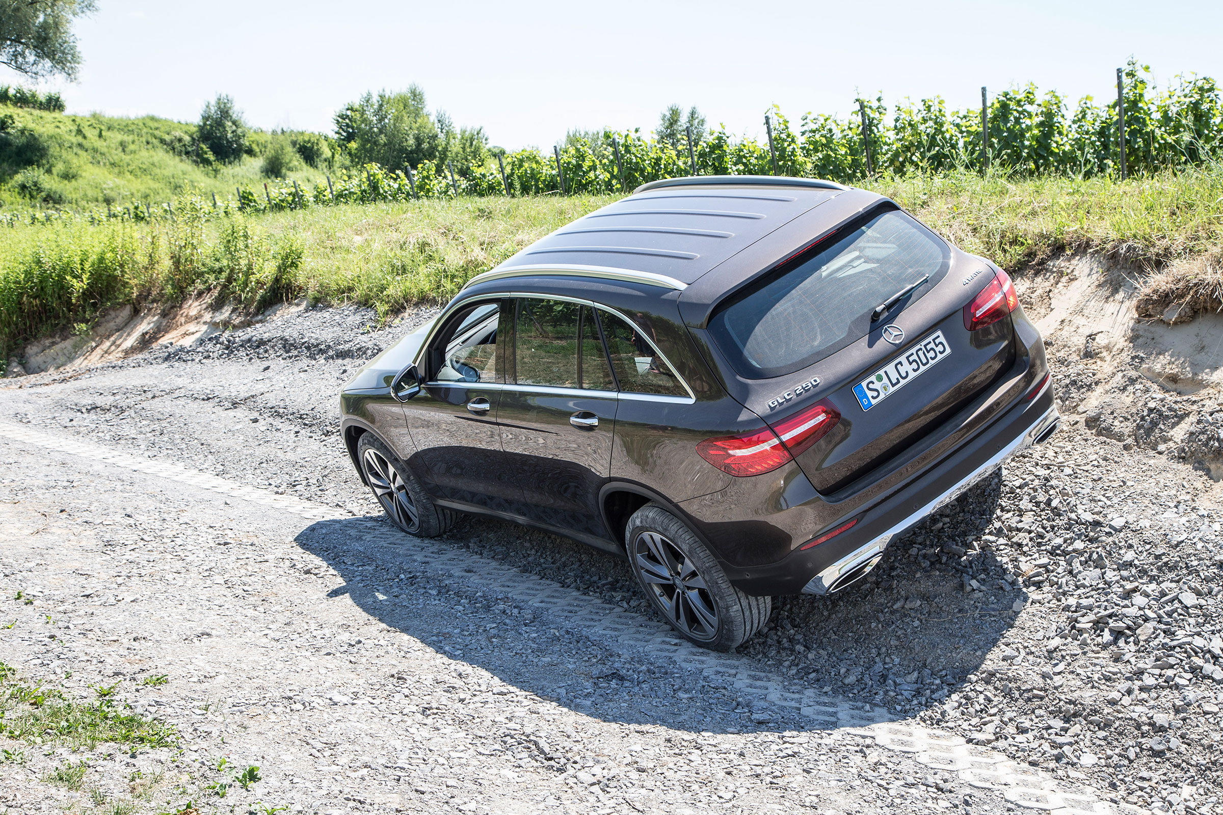 Mercedes GLC - off-road action