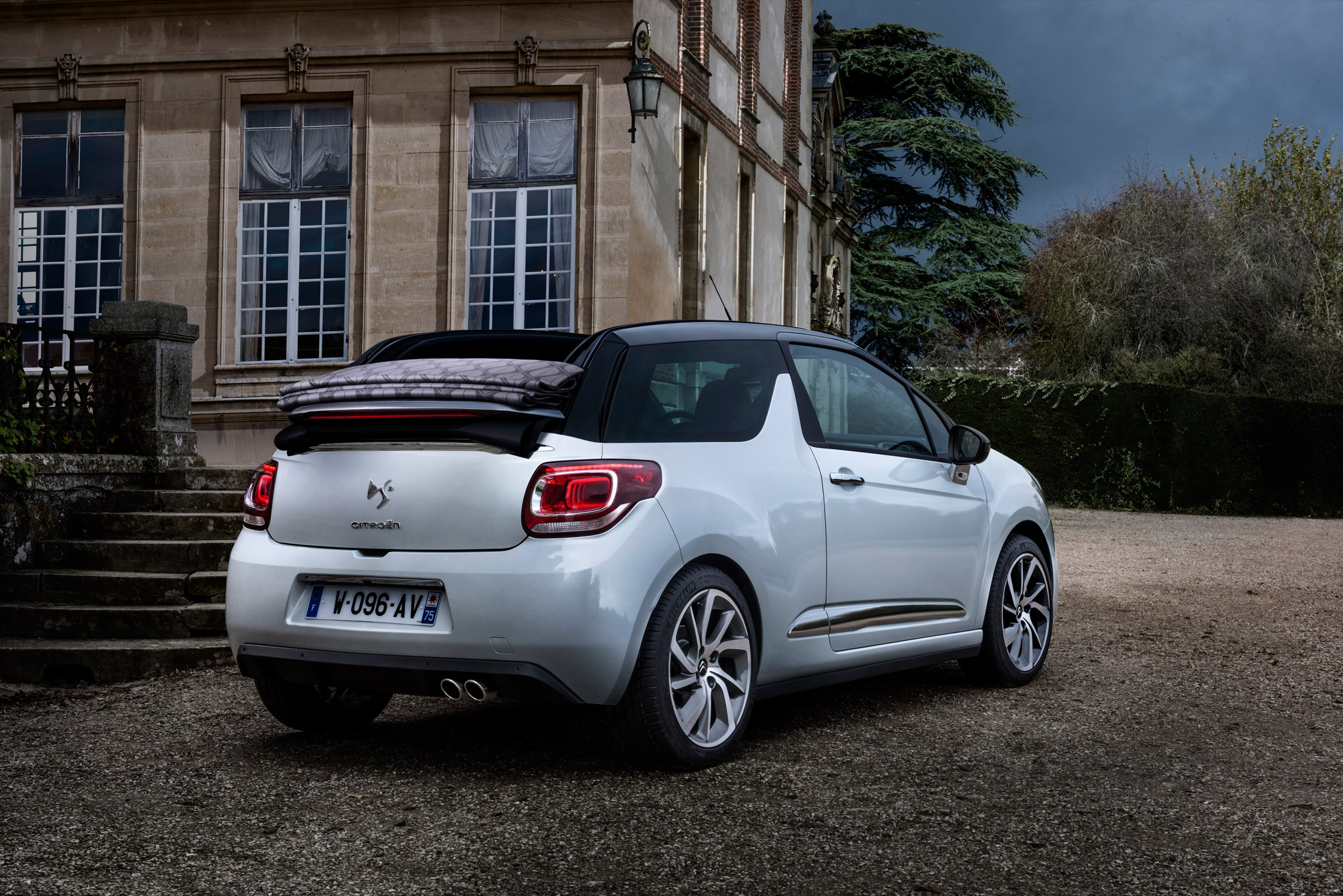 DS 3 Cabrio rear static