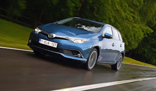 New Toyota Auris 2015 front
