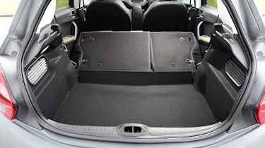 Peugeot 208 - boot