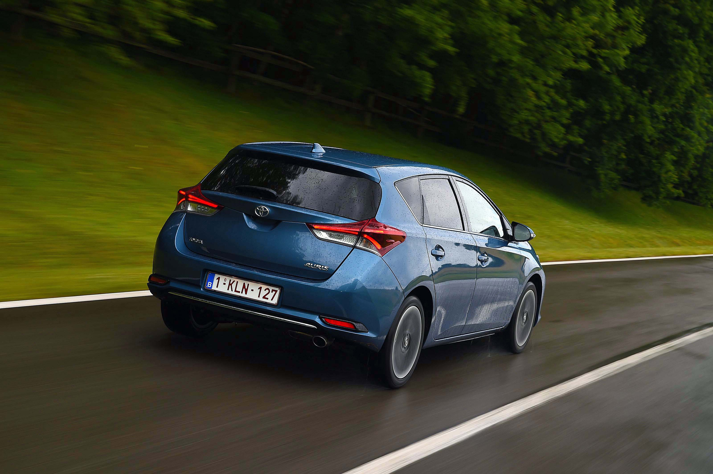 New Toyota Auris 2015 rear