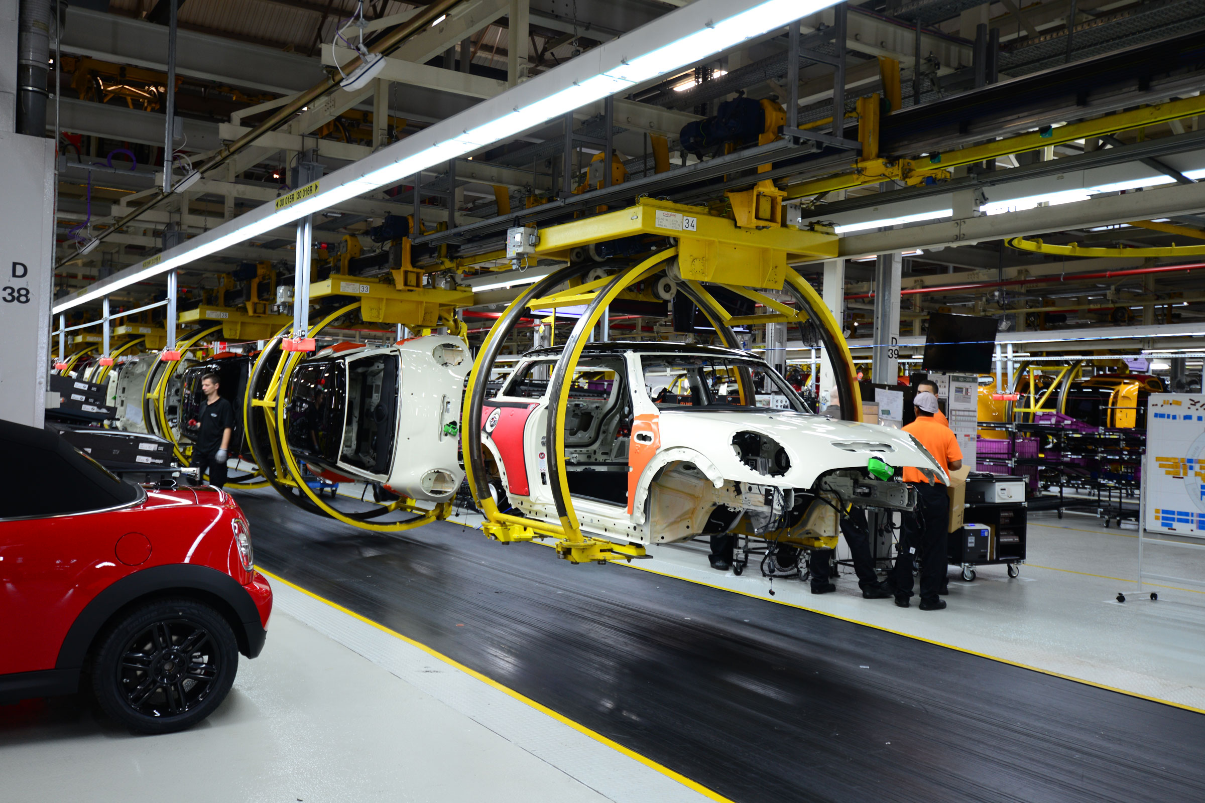 MINI factory tour - production line