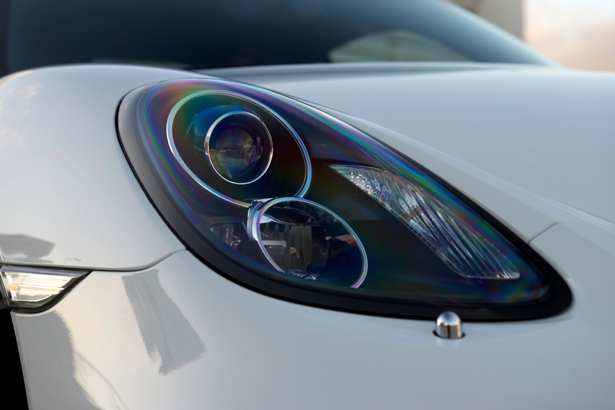 Porsche Cayman light detail