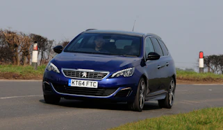 Peugeot 308 SW GT front