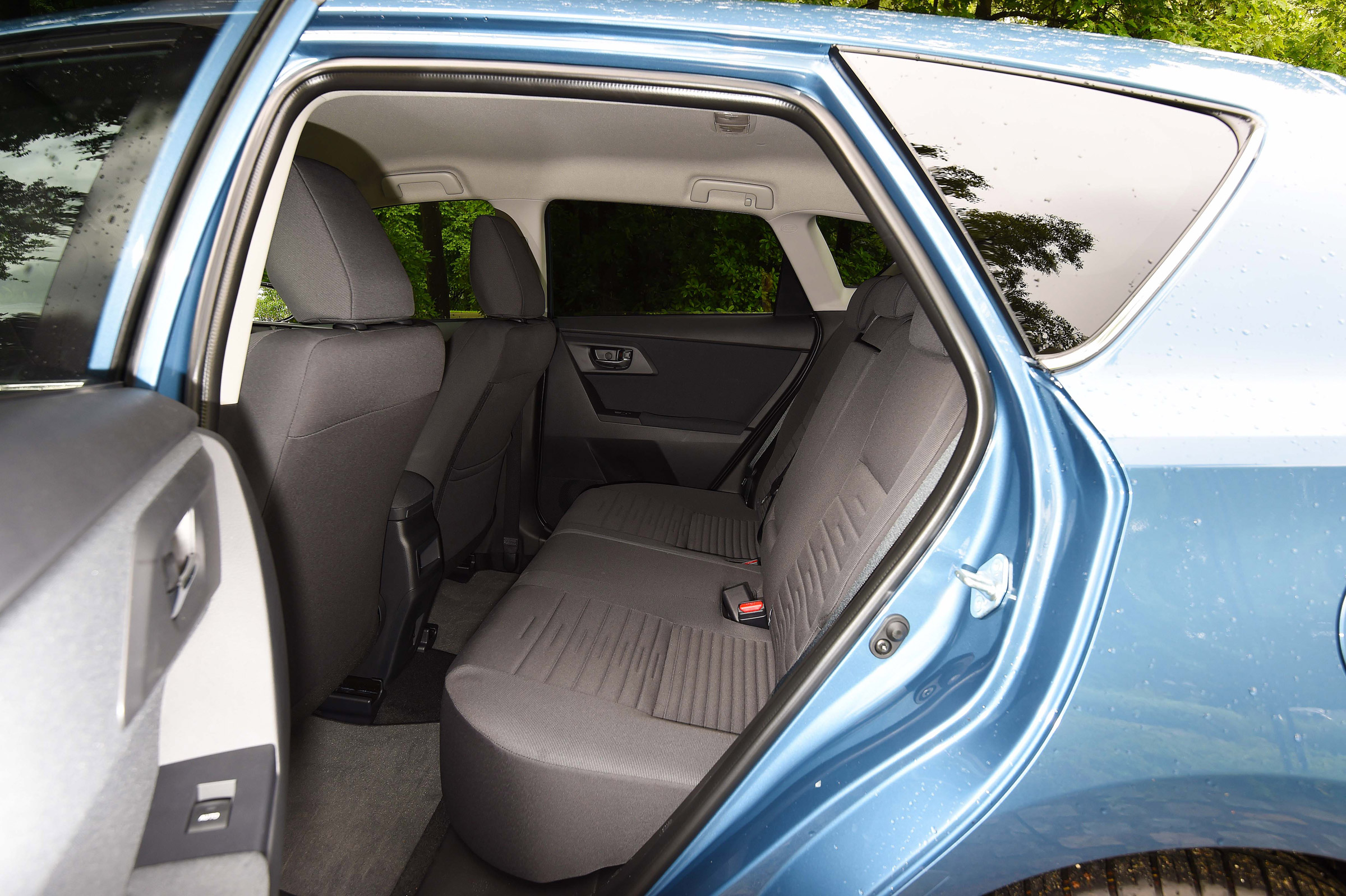 New Toyota Auris 2015 rear seats