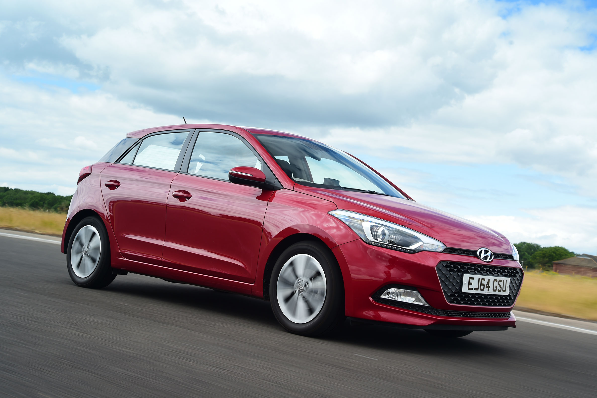 Hyundai i20 - front tracking