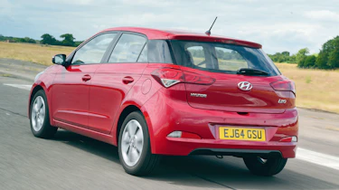 Hyundai i20 - rear tracking