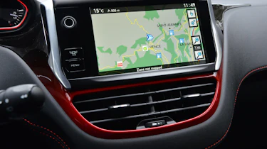 Peugeot 208 GTi sat-nav