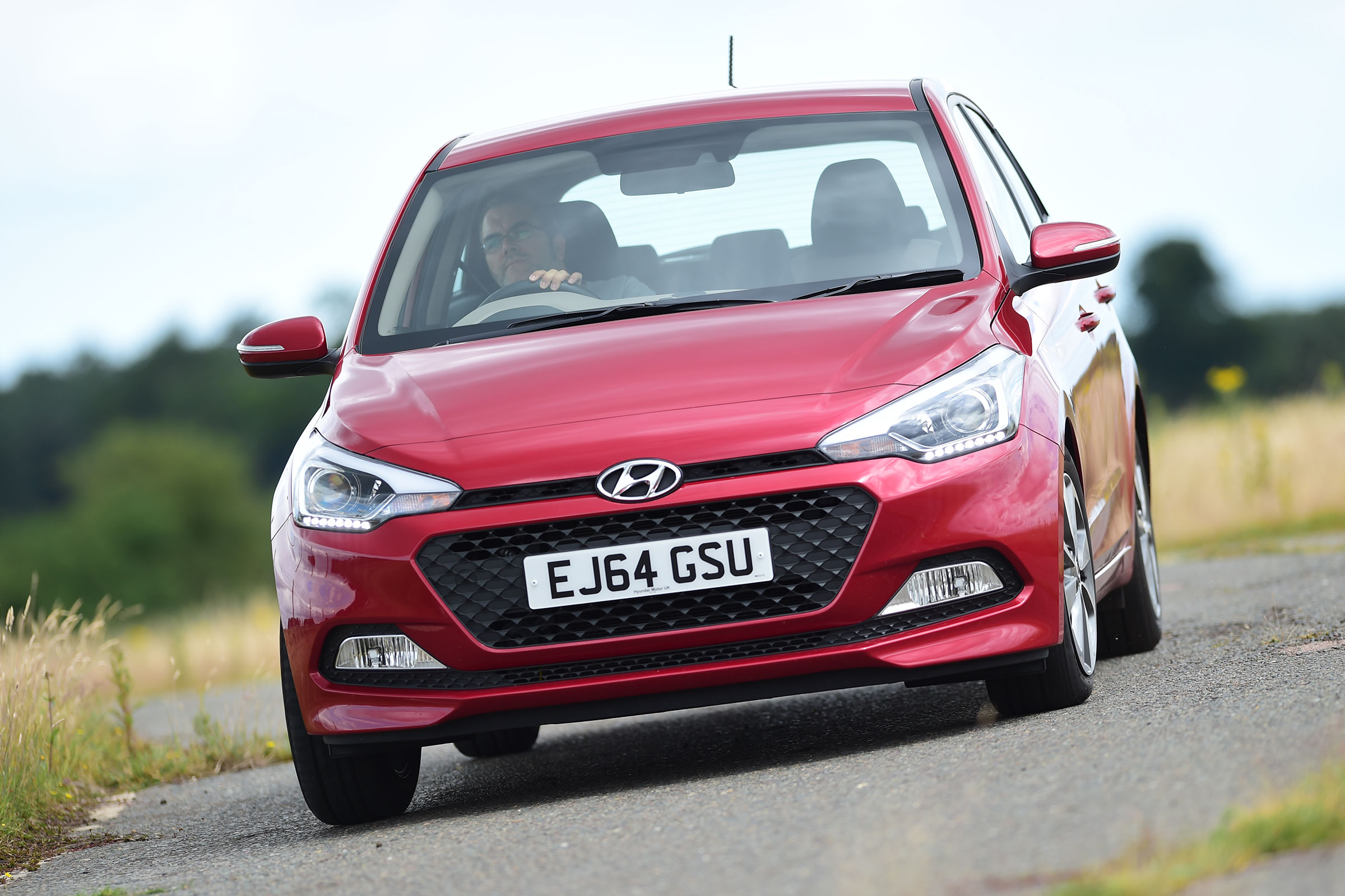 Hyundai i20 - front cornering