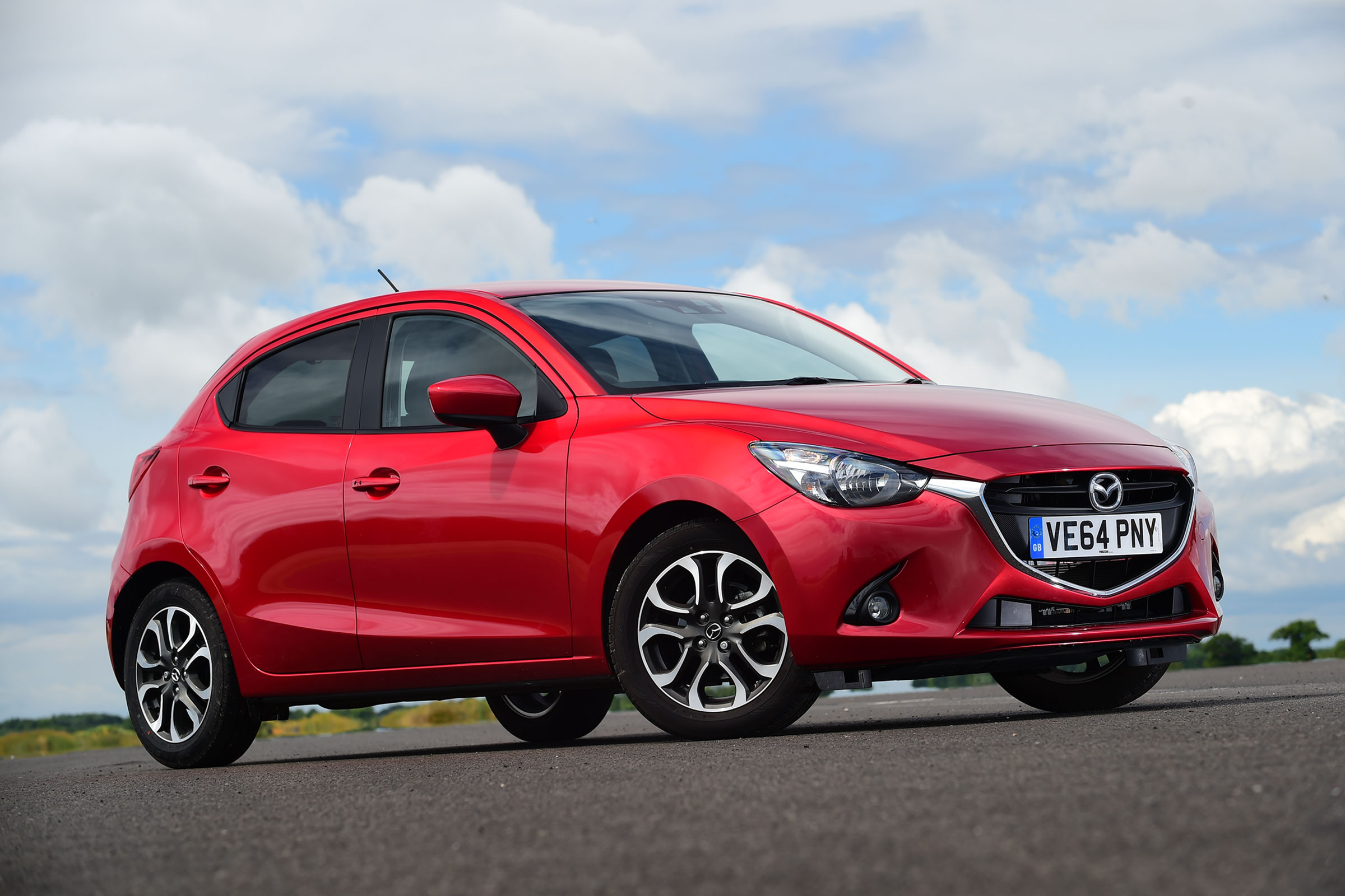 Mazda 2 - front static