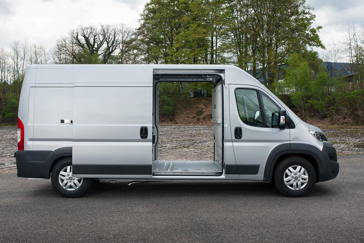 Fiat Ducato 2014 loading bay side