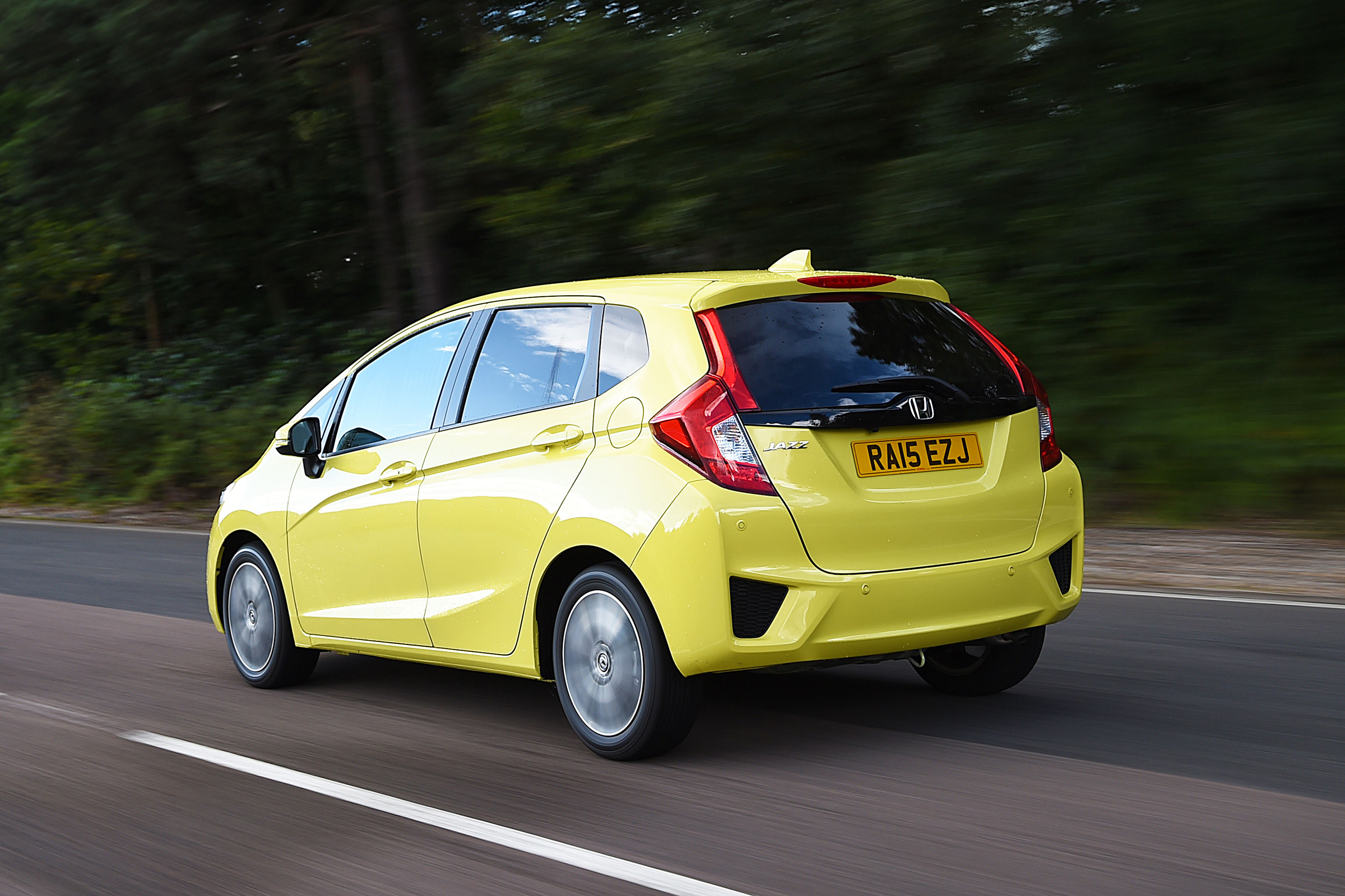 Honda Jazz yellow rear tracking