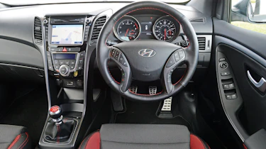 Hyundai i30 Turbo - interior