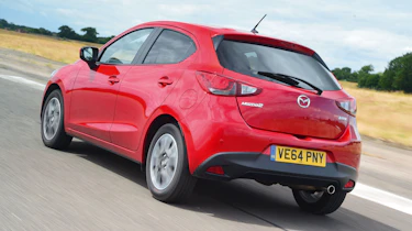 Mazda 2 - rear tracking