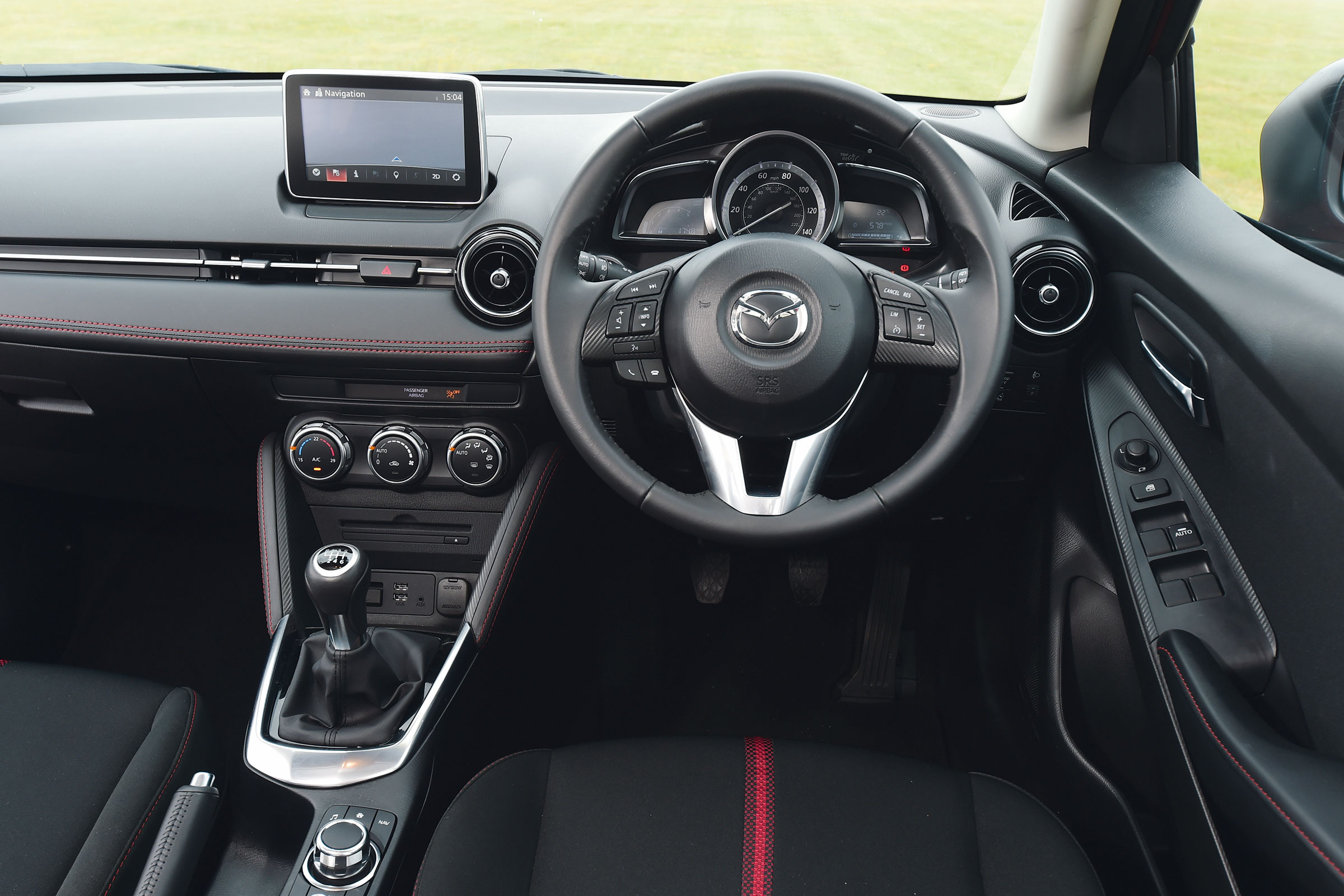 Mazda 2 - interior