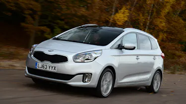 Kia Carens - front tracking