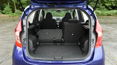 Nissan Note blue boot