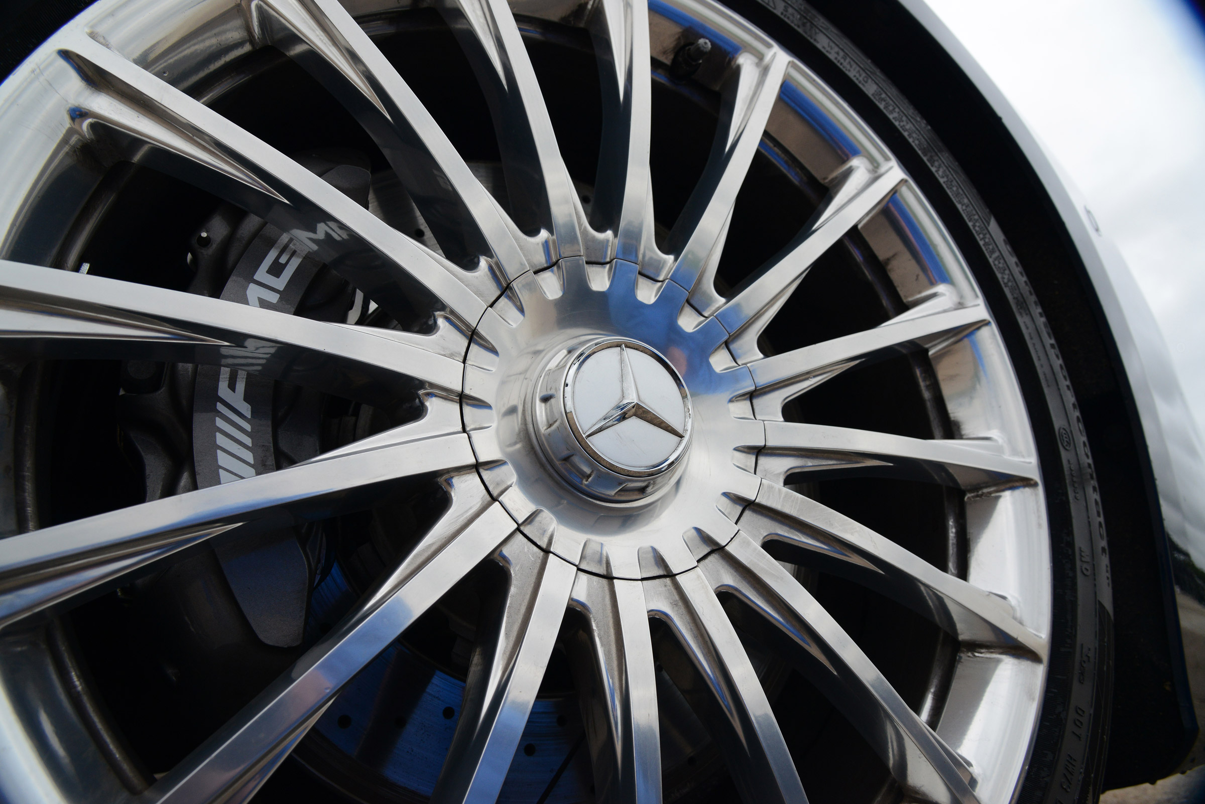 Mercedes S65 AMG wheel