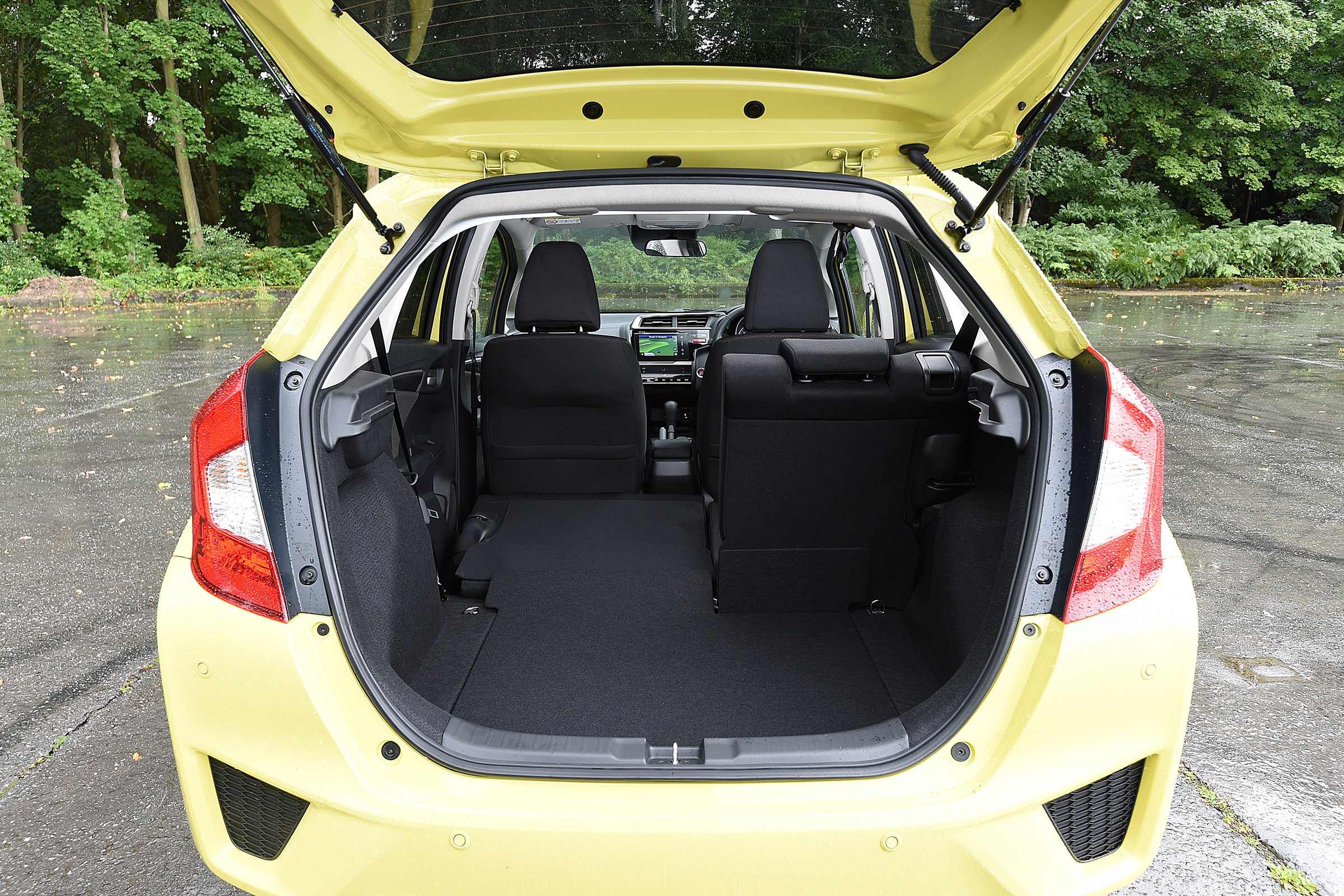 Honda Jazz yellow boot