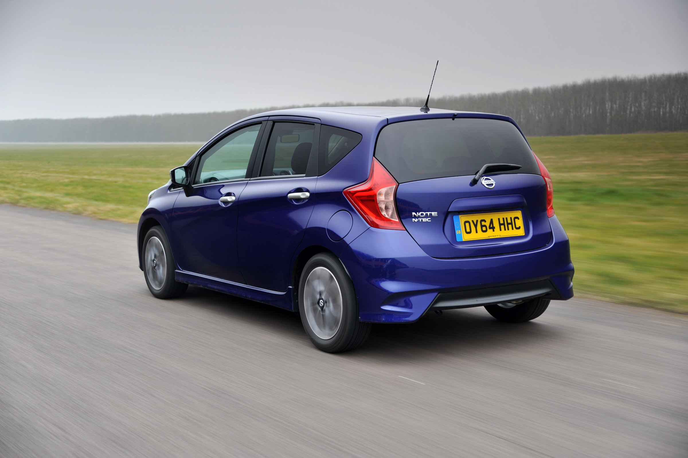 Nissan Note rear tracking