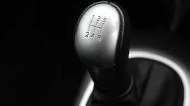 Nissan Note gearstick