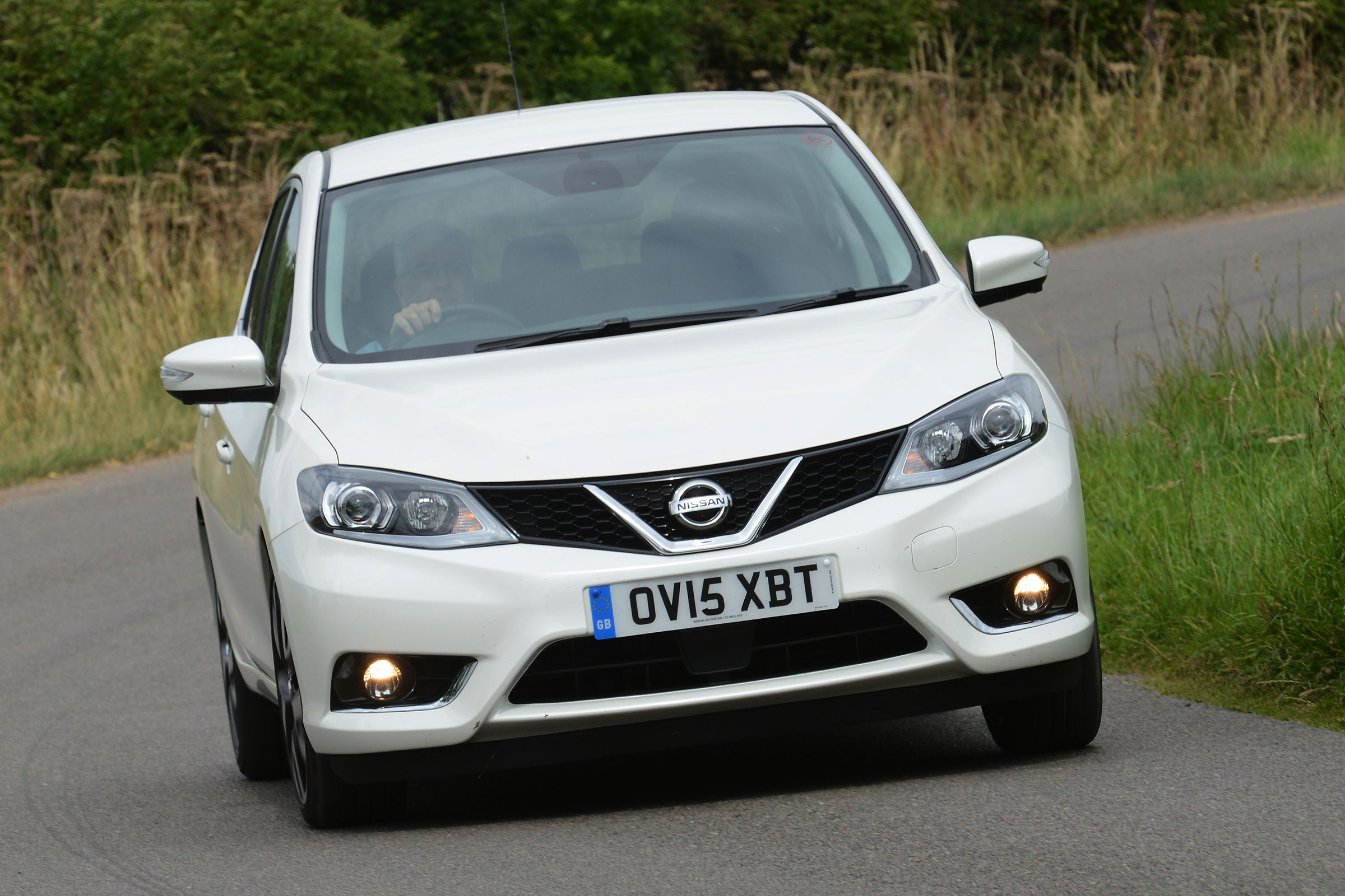 Nissan Pulsar - front cornering