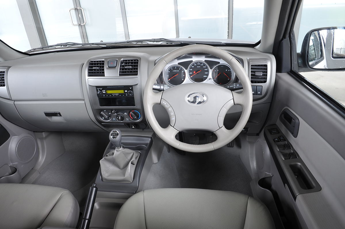 Great Wall Steed interior