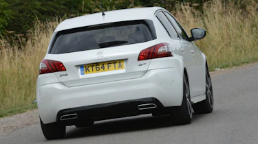 Peugeot 308 GT - rear cornering