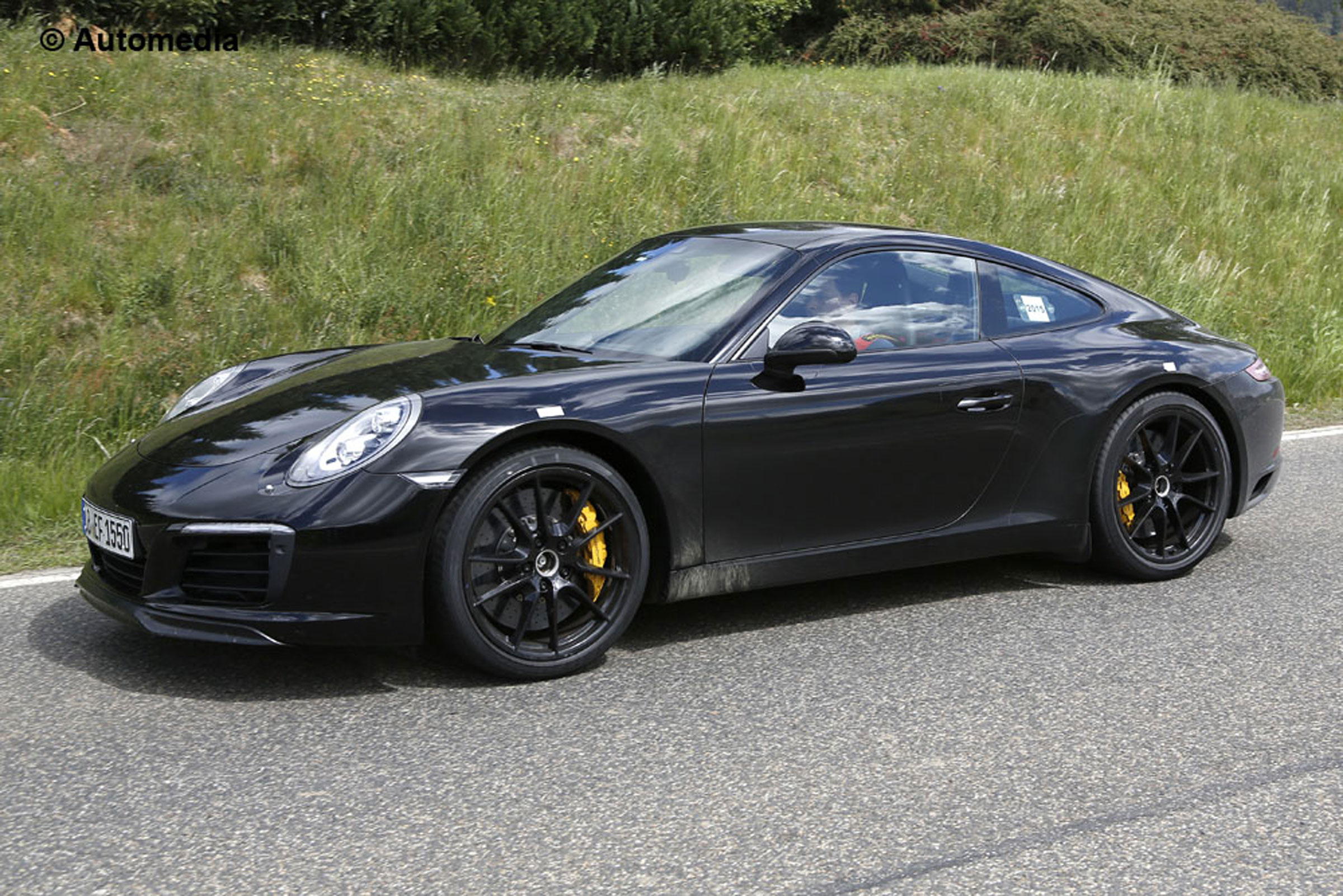 porsche 911 facelift front side
