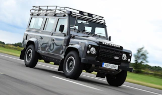 Land Rover Defender 110 Adventure front