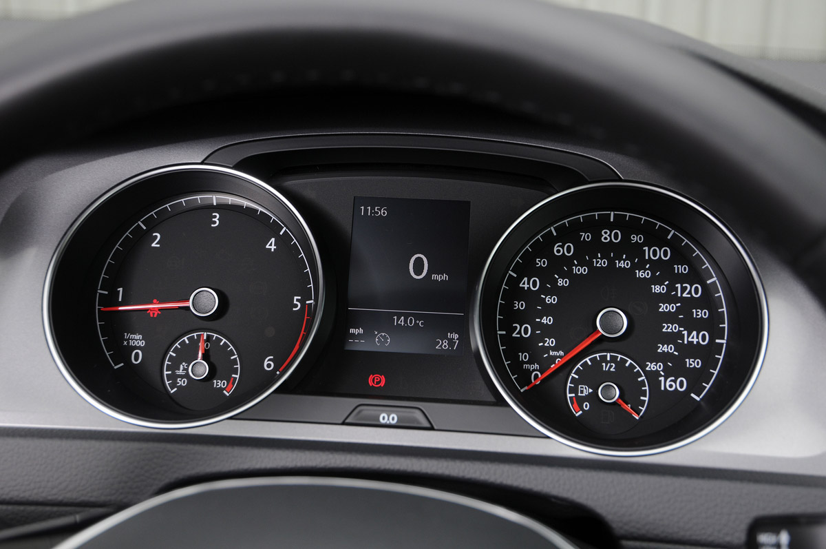 Fiat 500X - rear cornering