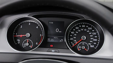 Fiat 500X - rear cornering