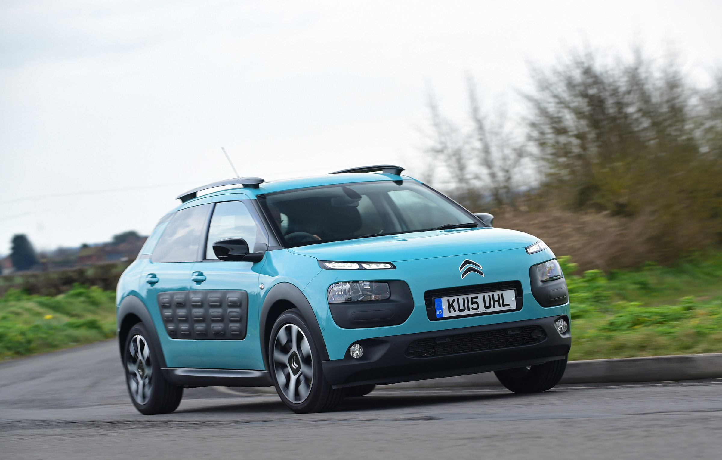 Citroen C4 Cactus cornering