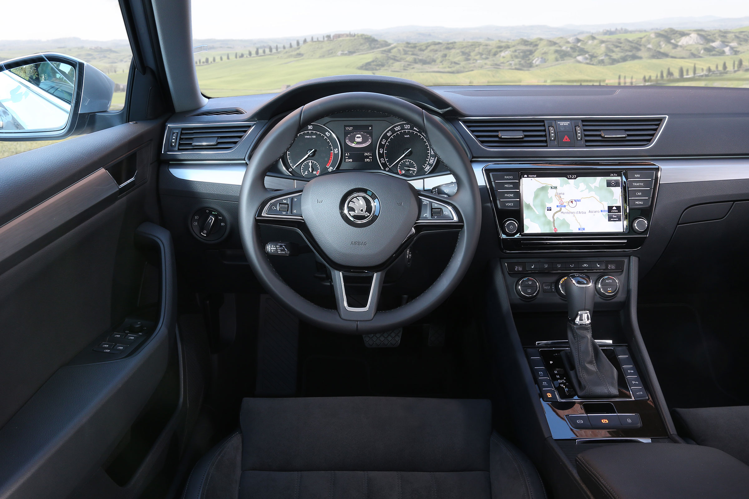 Skoda Superb - interior