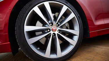 Jaguar XJ R-Sport 2015 wheel