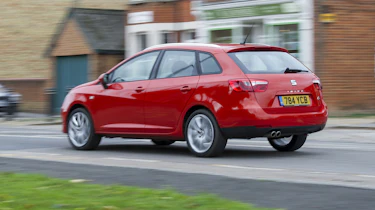 SEAT Ibiza ST rear tracking city