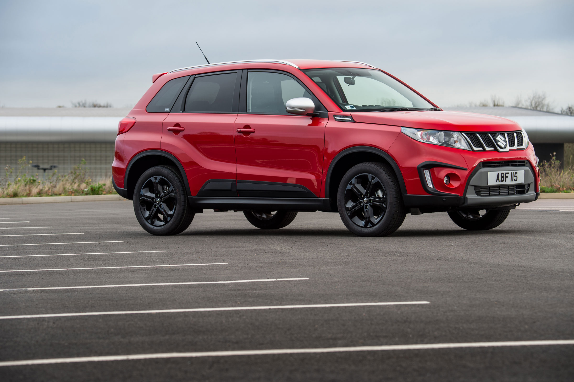 Suzuki Vitara S - static