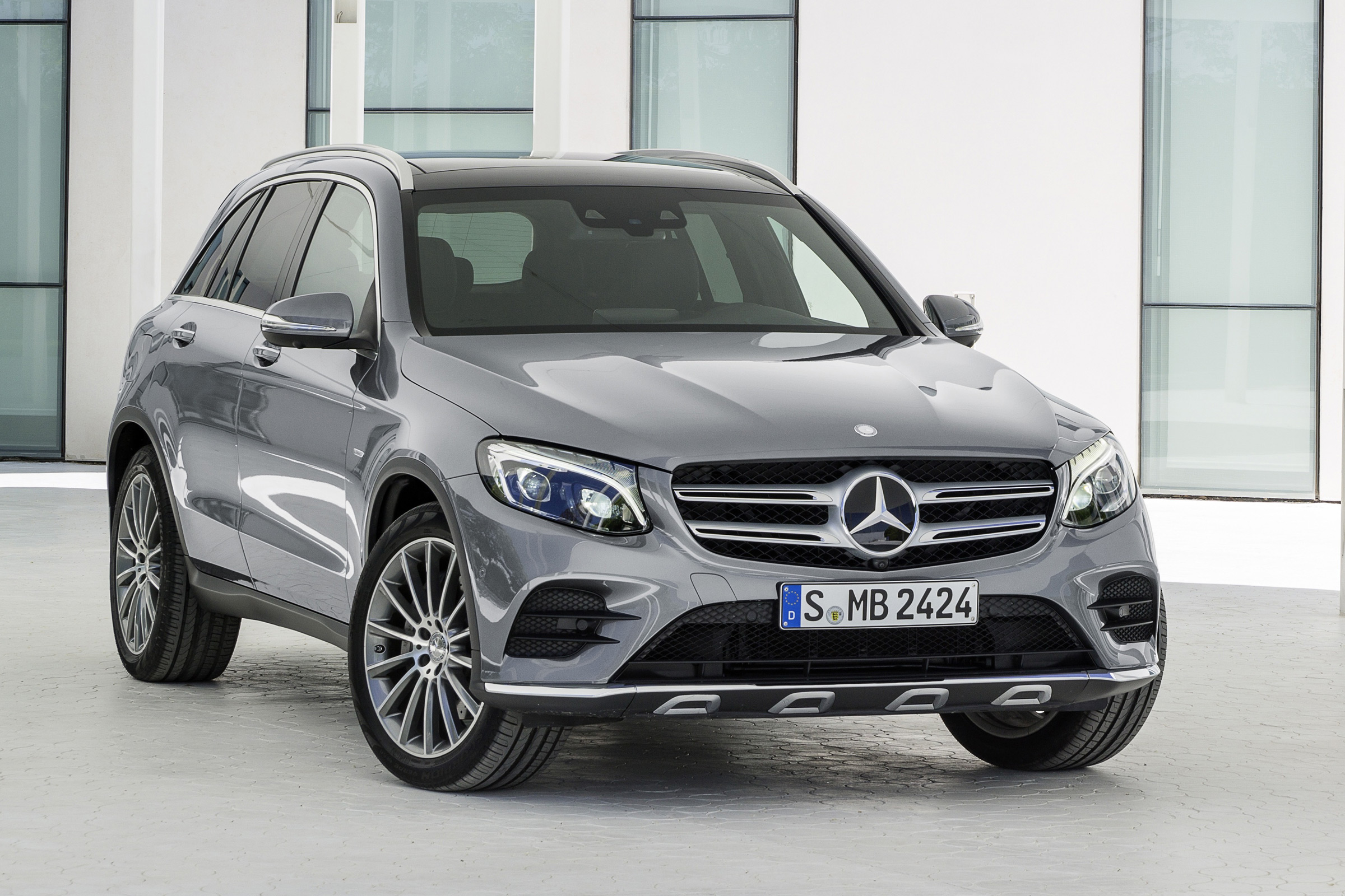 Mercedes GLC SUV front quarter